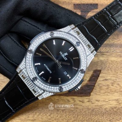 Đồng Hồ Hublot Classic Fusion Siêu Cấp Replica 1:1 Full Diamond mặt đen dong ho hublot sieu cap 6