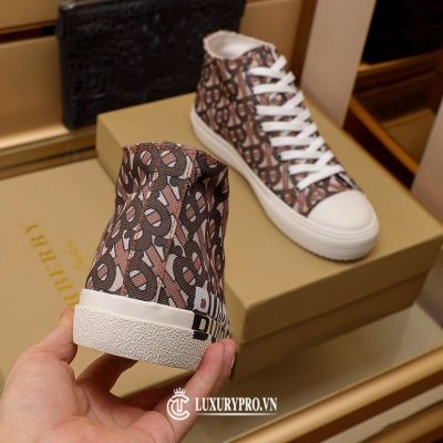 giay burberry nam chinh hang 5 5