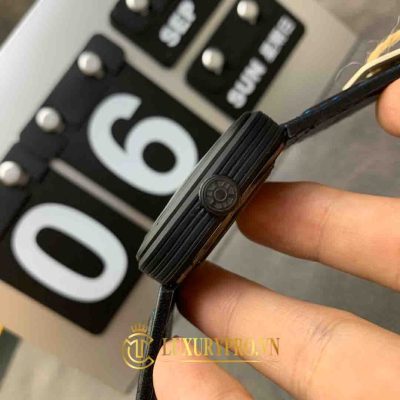 gia dong ho sevenfriday 4