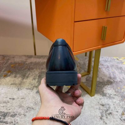 Giày Loafer Salvatore Ferragamo Da Trơn Mặt Khuy In Tên giay ferragamo 2 2