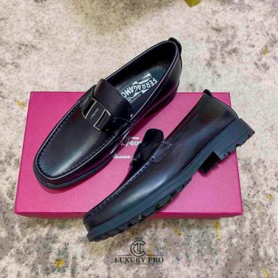 Giày Loafer Salvatore Ferragamo Da Trơn Mặt Khuy In Tên giay ferragamo 5 2