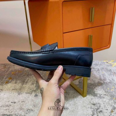 Giày Loafer Salvatore Ferragamo Da Trơn Mặt Kim Loại In Tên giay salvatore ferragamo fake 1 4 2