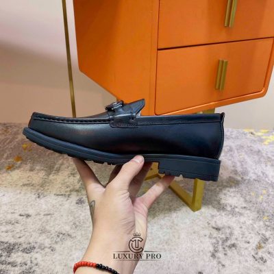 Giày Loafer Salvatore Ferragamo Da Trơn Gancini Vàng Đen giay salvatore ferragamo fake 1 8 1