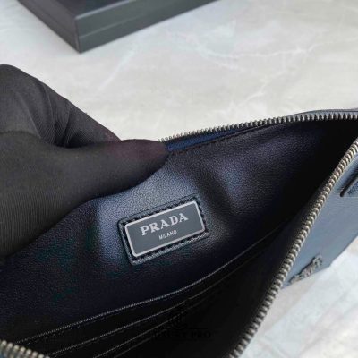 Clutch nam Prada màu xanh logo đen vi da nam prada 1 1