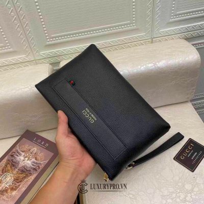 Clutch Gucci nam vân da chữ vàng cao cấp vi gucci nam authentic 2