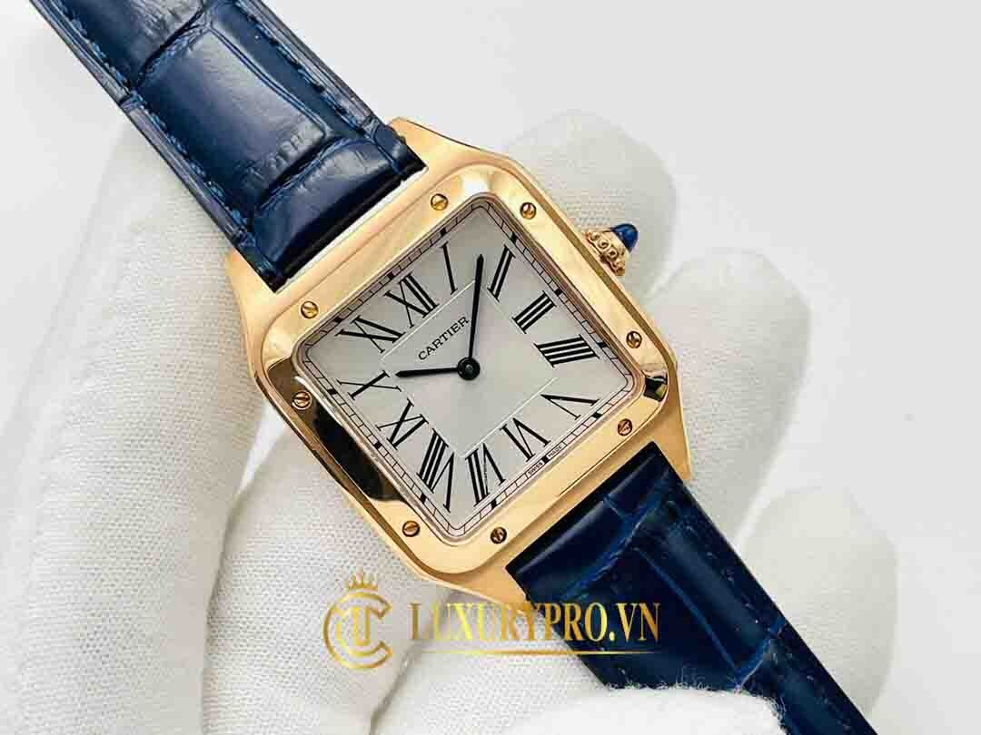 Đồng hồ nam mặt vuông mạ vàng Santos-Dumont (Nguồn: LuxuryPro)
