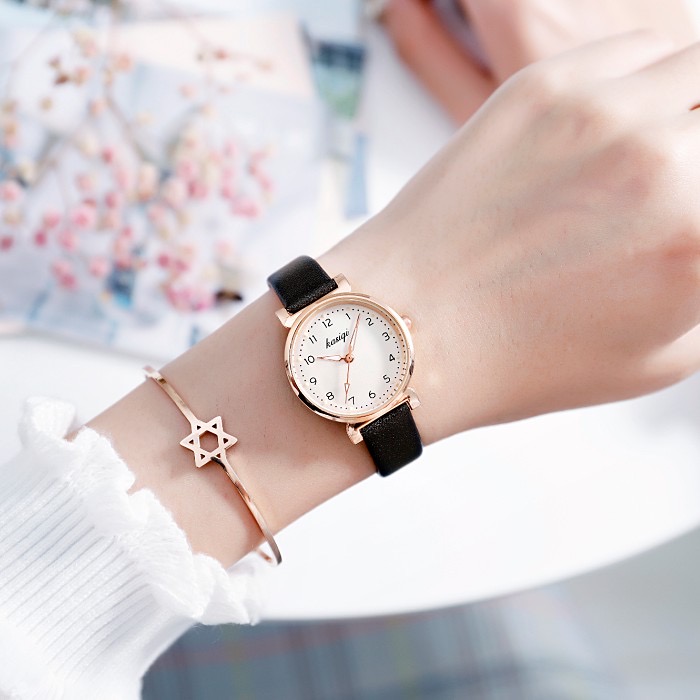 Đồng hồ nữ chính hãng giúp chị em tự tin hơn trong cuộc sống