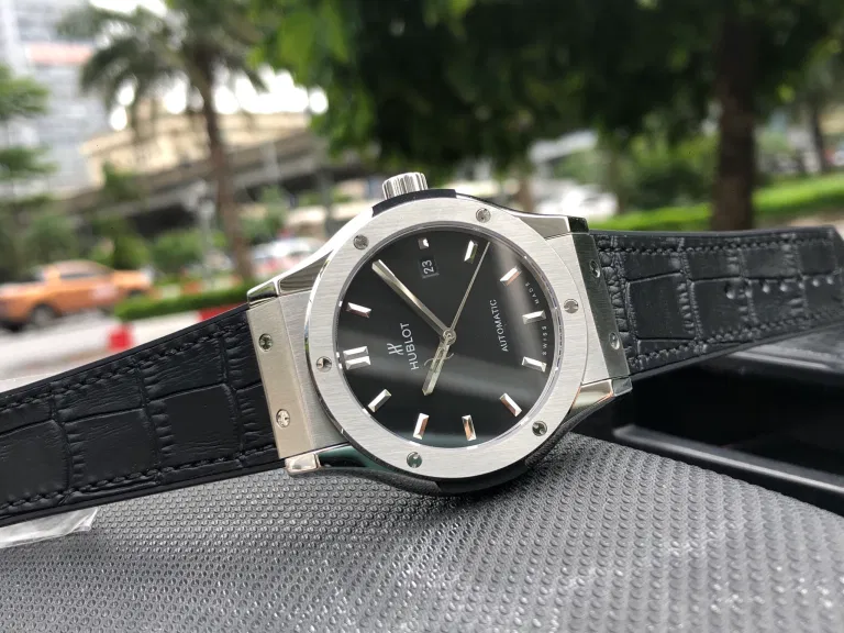 Đồng hồ Hublot Fake 1 Hà Nội (nguồn internet)