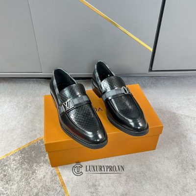 giay louis vuitton gia bao nhieu 2