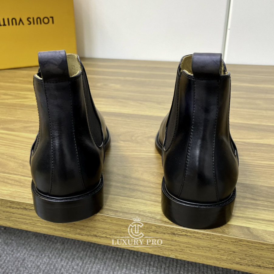 Giày Louis Vuitton chelsea boot màu đen loang logo chìm cao cấp
