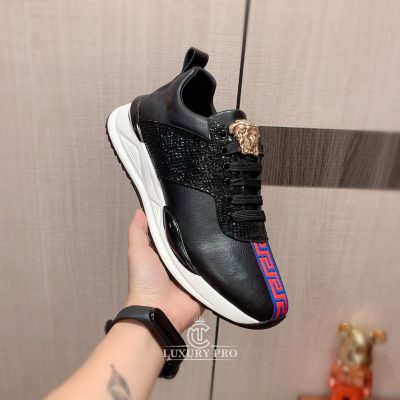 giay the thao fake 2 4