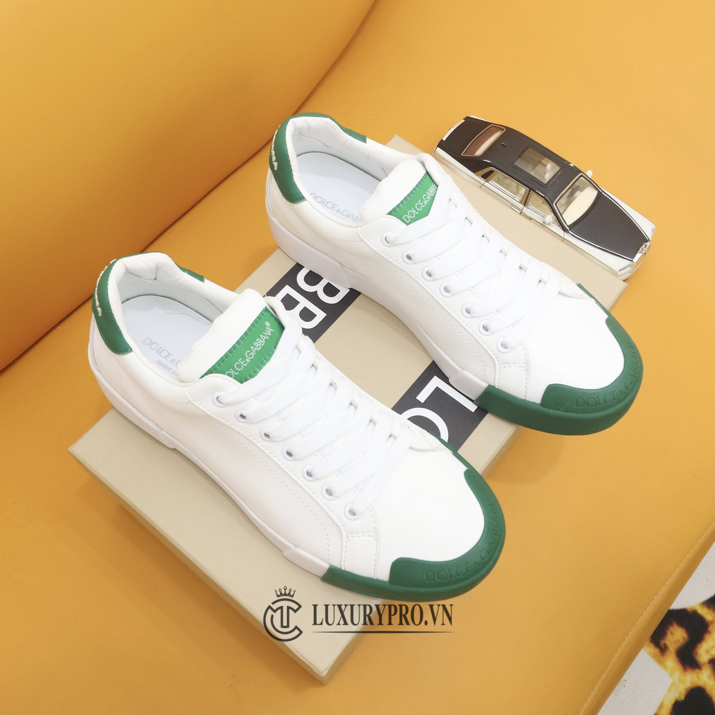 Giày nam Dolce & Gabbana trắng phối xanh lá hàng hiệu Luxury 9 giay the thao nam hang hieu