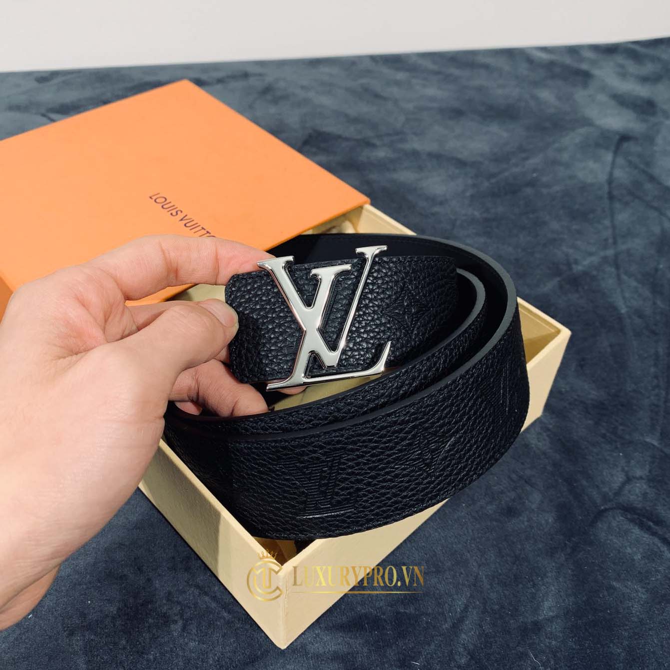 Thắt lưng Louis Vuitton Inventeur mặt chữ nhật màu vàng đồng dây LV nâu  hoa hàng