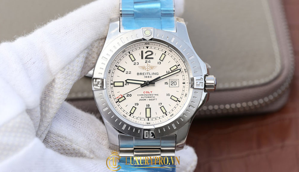 Đồng hồ Breitling siêu cấp phiên bản Replica 1:1 là gì ?