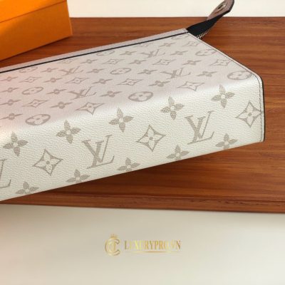 clutch louis vuitton hang hieu 5 2