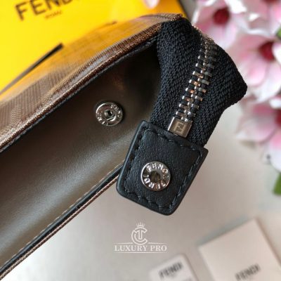 fendi clutch 3 3