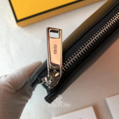 fendi clutch 4 1