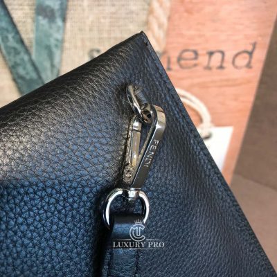 fendi nam clutch 3 1