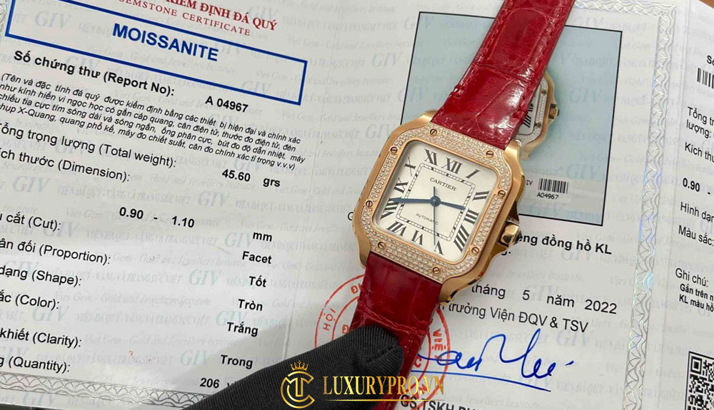 Khách hàng mua đồng hồ Cartier Fake 1:1 tại TP.HCM