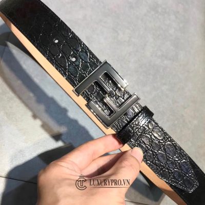 that lung fendi chinh hang 7