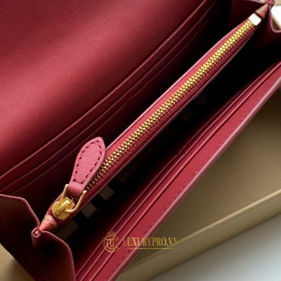 vi cam tay burberry nu 6 2