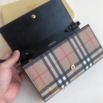 vi cam tay burberry nu hang hieu 6