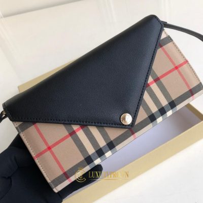 vi cam tay burberry nu hang hieu 9