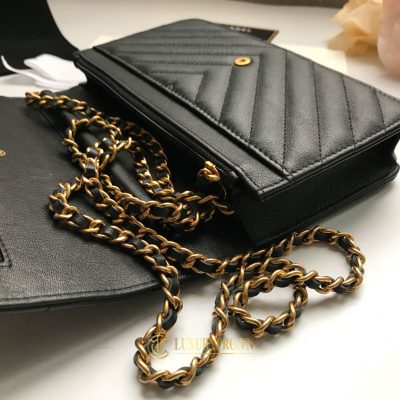 vi cam tay chanel deo cheo 4