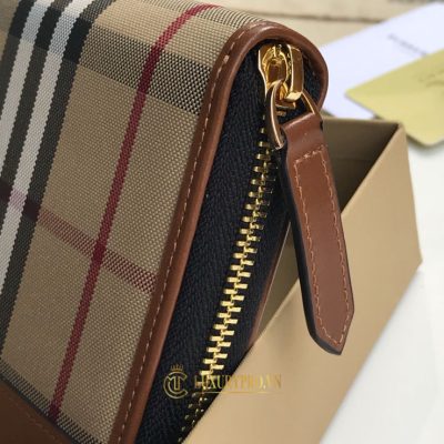 vi dai cam tay nu burberry 5