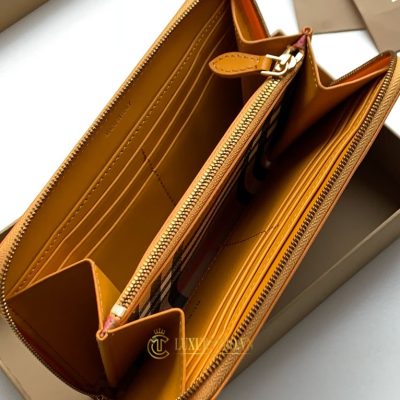 vi dai cam tay nu burberry 6 2