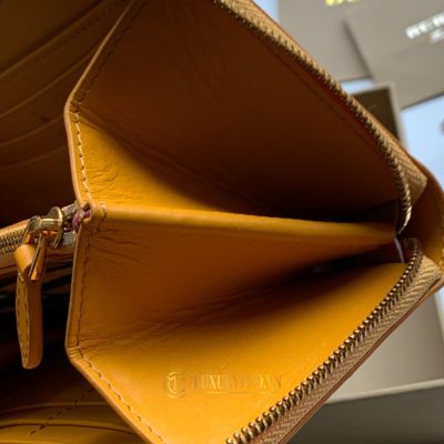 vi dai cam tay nu burberry 8 2