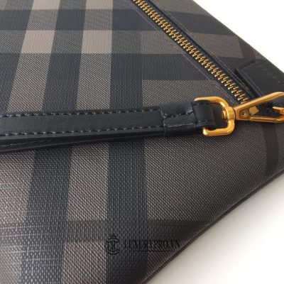 clutch burberry 6