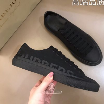 giay sneaker burberry 5 1