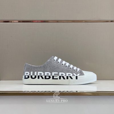 giay the thao burberry 1 4
