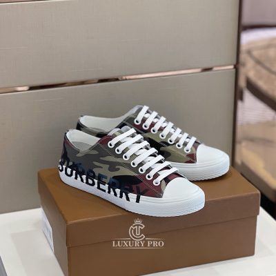 giay the thao burberry 4 3