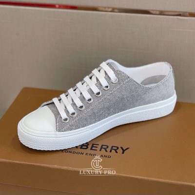 giay the thao burberry 8 4