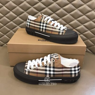 giay the thao burberry chinh hang 2