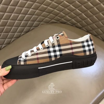giay the thao burberry chinh hang 6