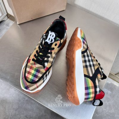 giay the thao burberry nam 2 1