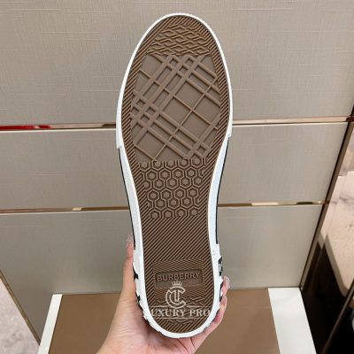 giay the thao burberry nam 7 3