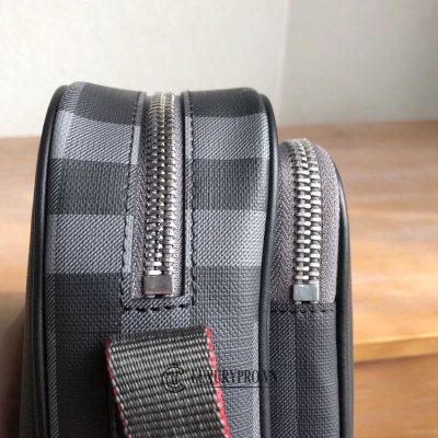 tui deo cheo burberry 6