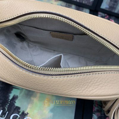 tui deo cheo gucci nu 6