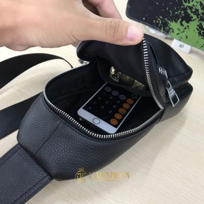 tui deo cheo nam louis vuitton 5