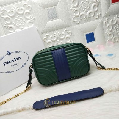 tui deo cheo prada 2 1