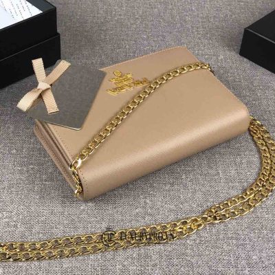 tui deo cheo prada hang hieu 5 2