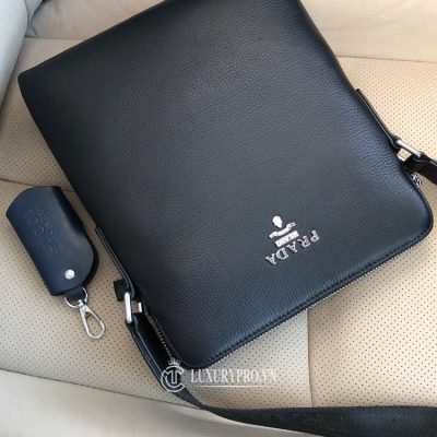 tui deo cheo prada nam 6 2