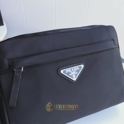 tui deo cheo prada nam 7