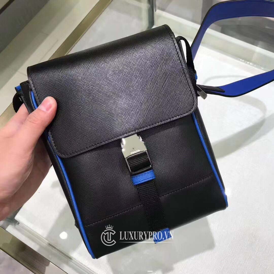 Túi Prada đeo chéo nam màu đen da sần cao cấp hàng hiệu 17 tui deo cheo prada nam cao cap 10
