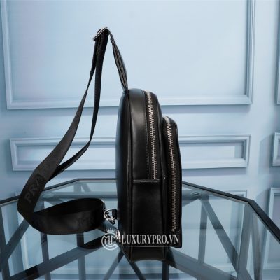 tui deo cheo prada nam cao cap 2 4