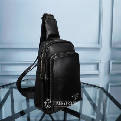 tui deo cheo prada nam cao cap 4 4